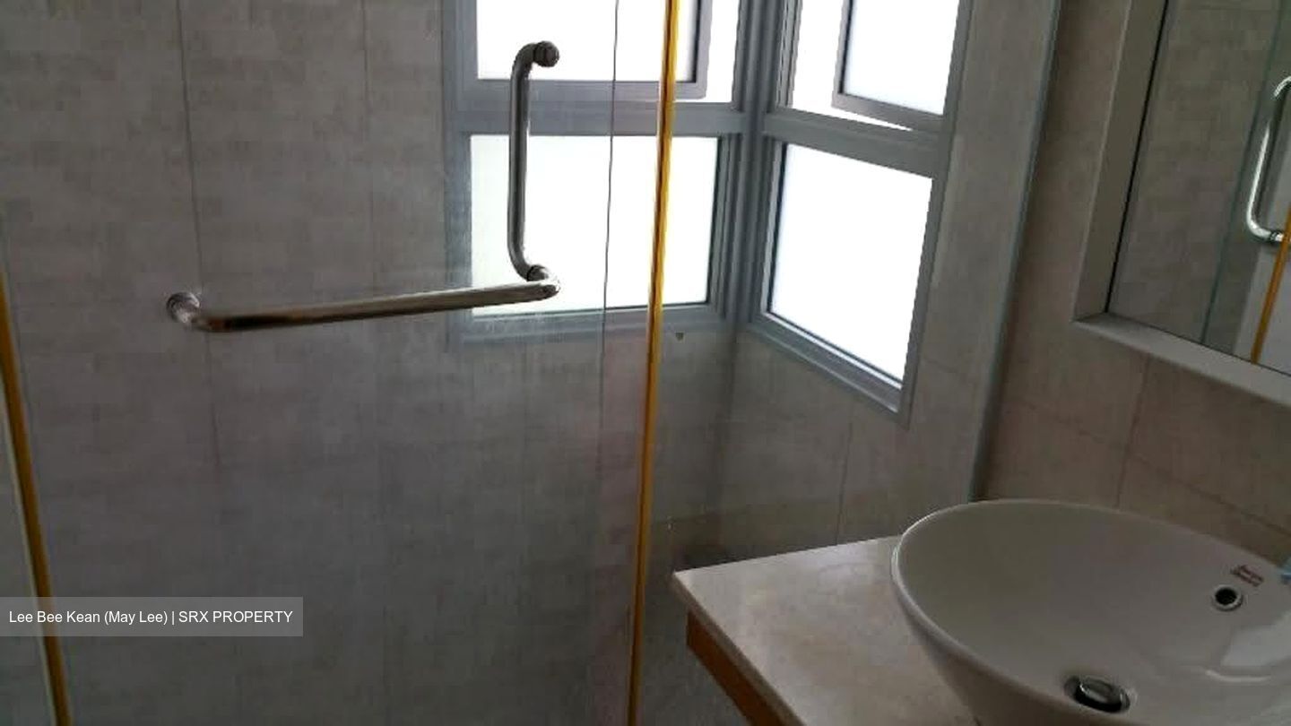 The Lakeshore (D22), Condominium #636372121